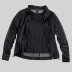 Conjunto mallado deportivo negro para mujer con top interno, casaca de malla con cierre frontal y diseño deportivo.