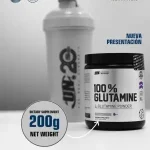Glutamine 100% micronizada para recuperación muscular, prevención del catabolismo y fortalecimiento del sistema inmune. Disponible en presentaciones de 200 g y 500 g.