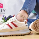 Zapatillas urbanas para niña color blanco con detalles rojos